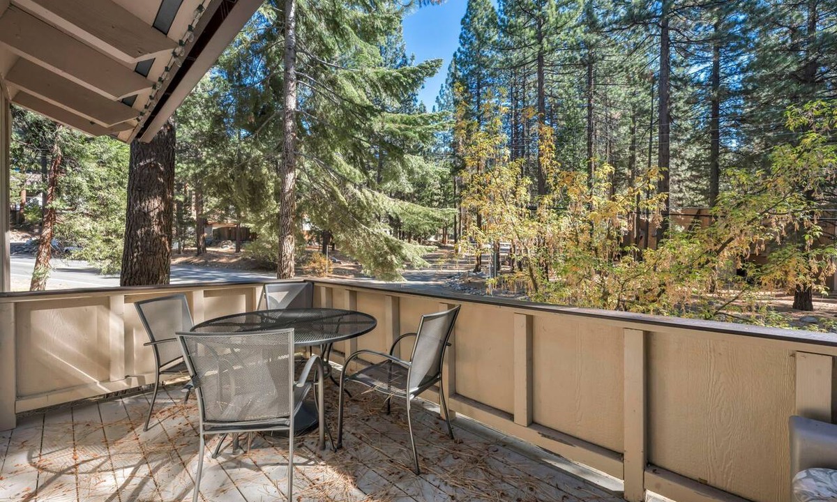 Incline Village Condo | Tahoe Condo | Renovated Baths + Pool Access
