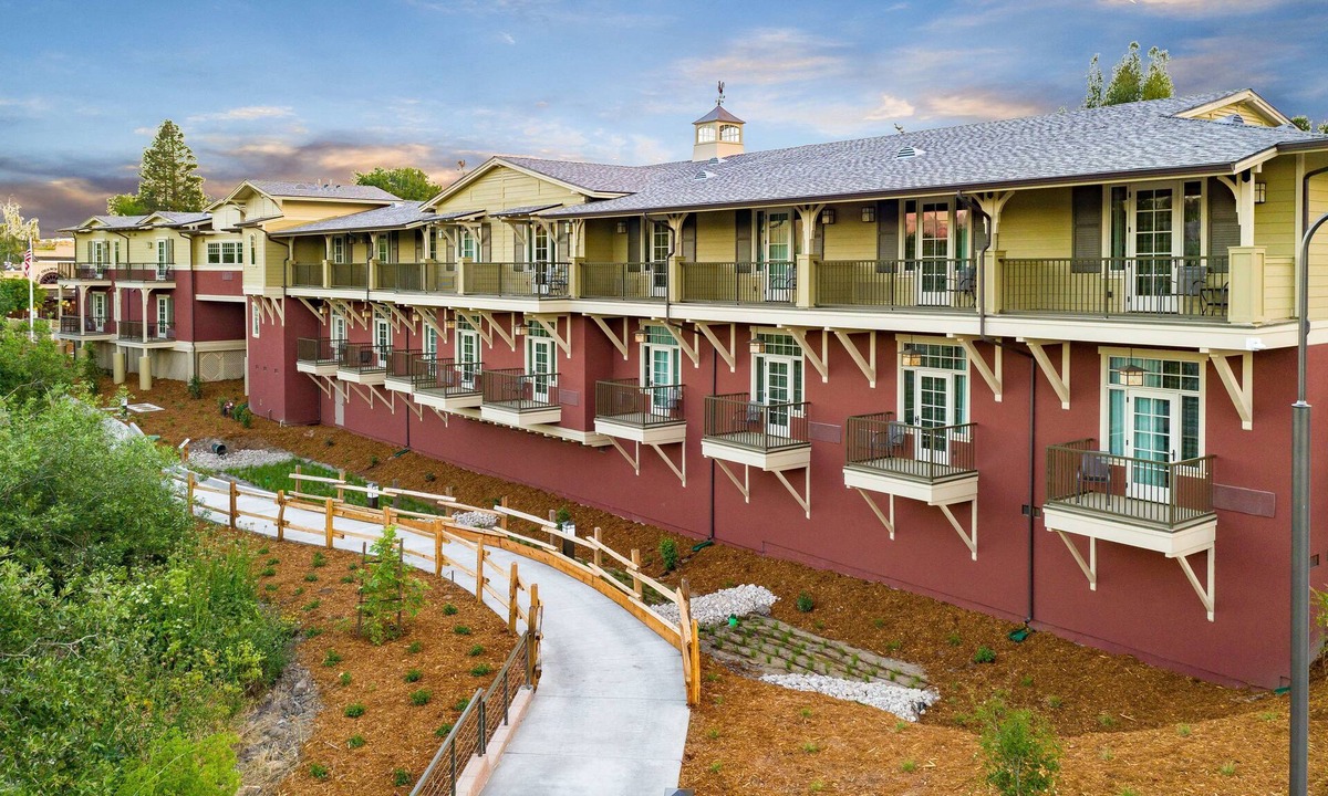 Arroyo Grande Hotel | The Agrarian Hotel, BW Signature Collection