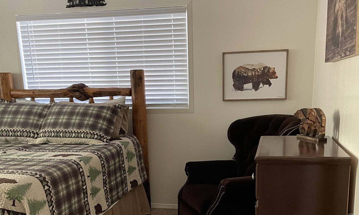 Mi-Wuk Village Cabin | The Bear Retreat