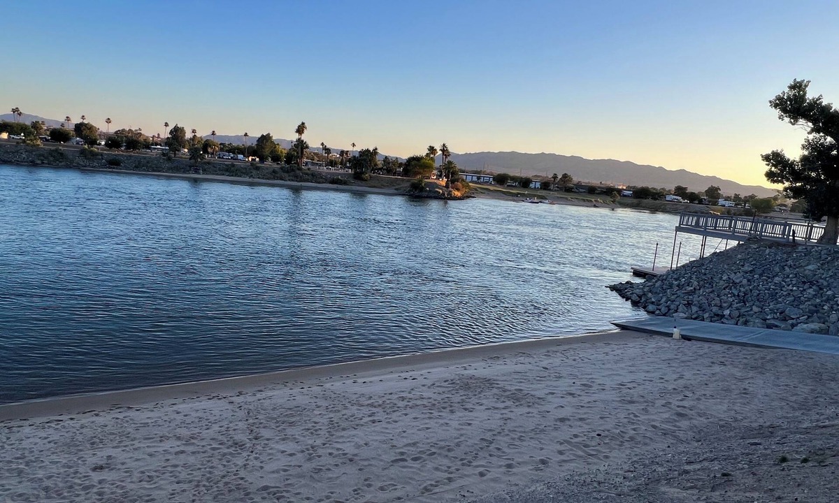 Mohave Valley House | The Deep Water Access to Semi private beach and launch