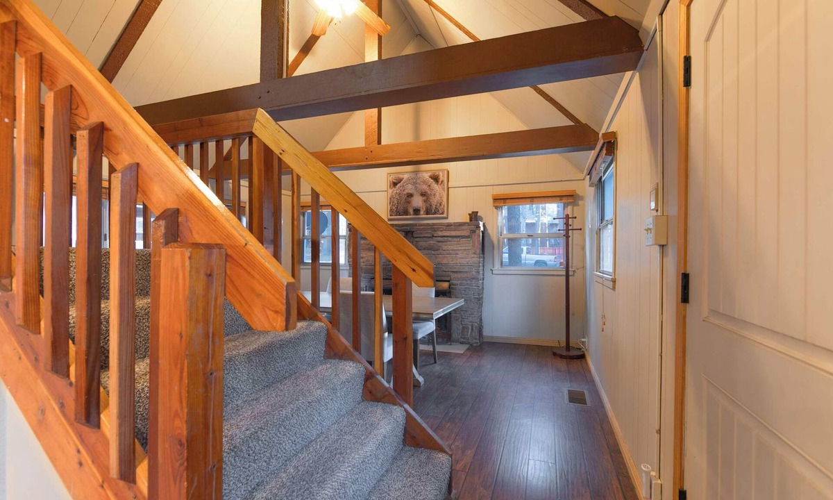 South Lake Tahoe Cabin | The Heavenly Foothills For 4