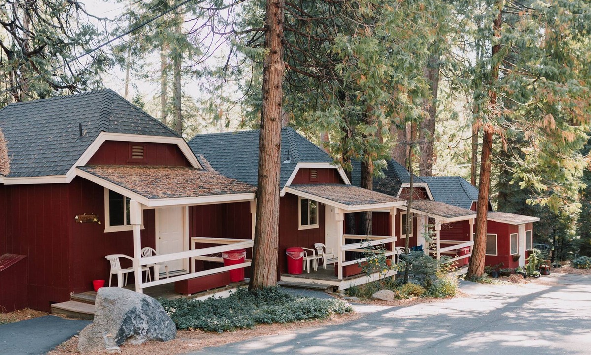 Long Barn Cabin | The Long Barn Lodge - Standard Cabins