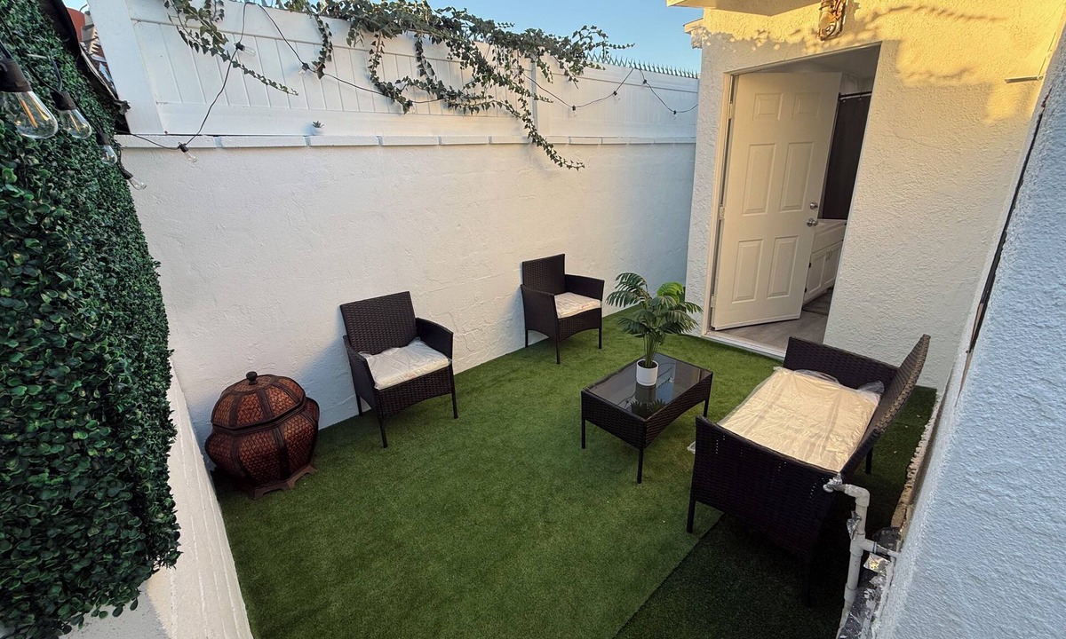 Alhambra Apartment | The ✨Magical ✨ Spot!