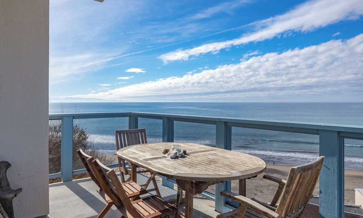 Rio del Mar Condo | The Mermaid's Perch!