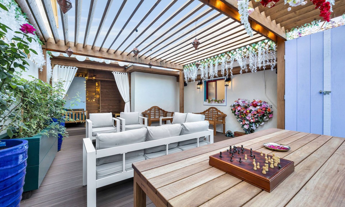 Millbrae Hotel | The Millwood - A Boutique Hotel