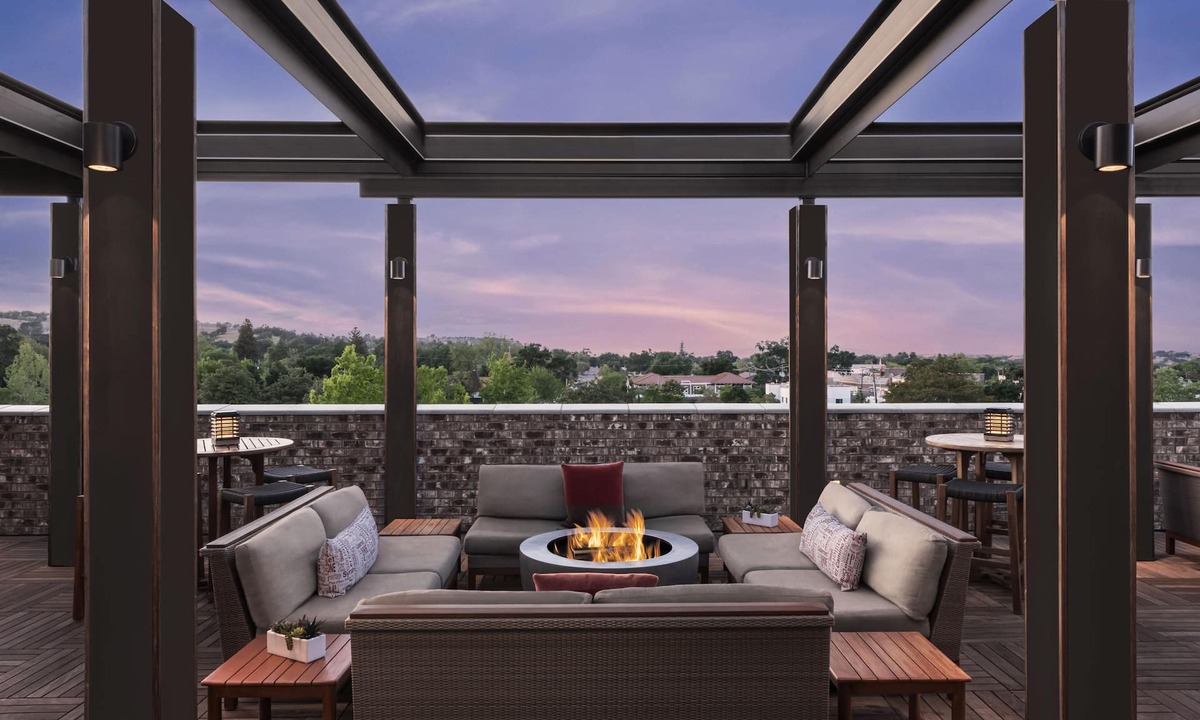 Paso Robles Hotel | The Piccolo at Paso Robles Inn