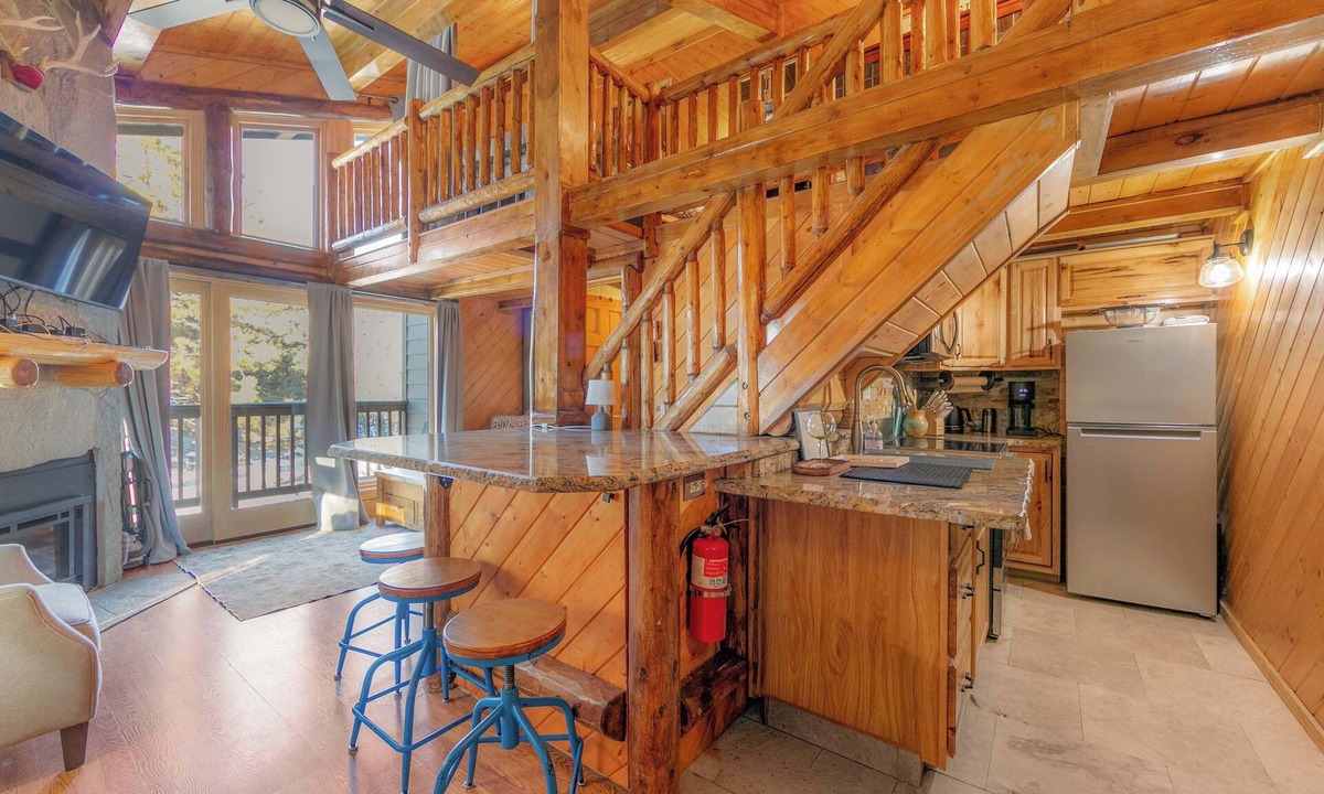 Tahoe Village Apartment | Tramway Loft Cozy Stay for 4