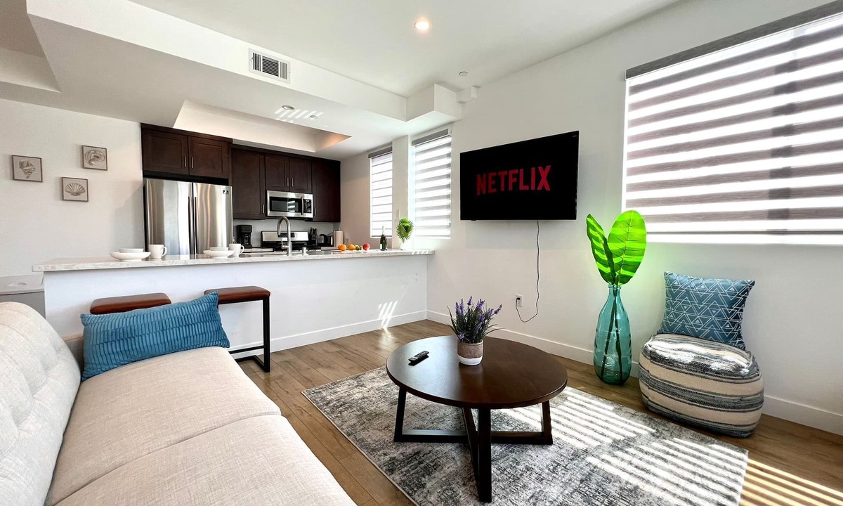 Pico-Union House | Truly Special LA Gem private rooftop deck VIEWS
