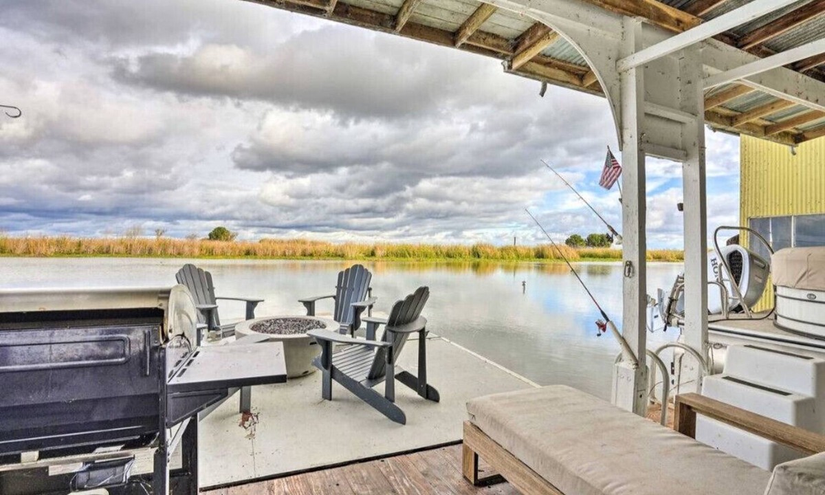 Bethel Island House | Two For You Newly Renovated River And Boat House