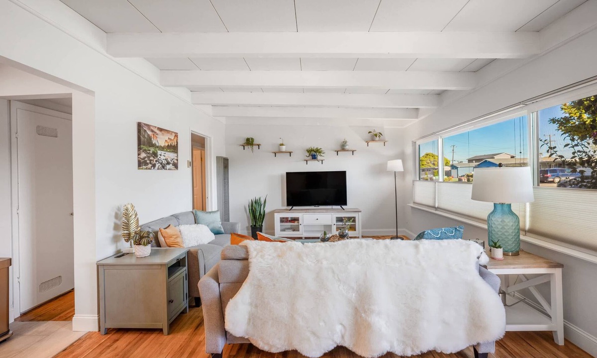 Santa Maria House | Updated 3 Bd Home, Pet Friendly, Backyard Oasis
