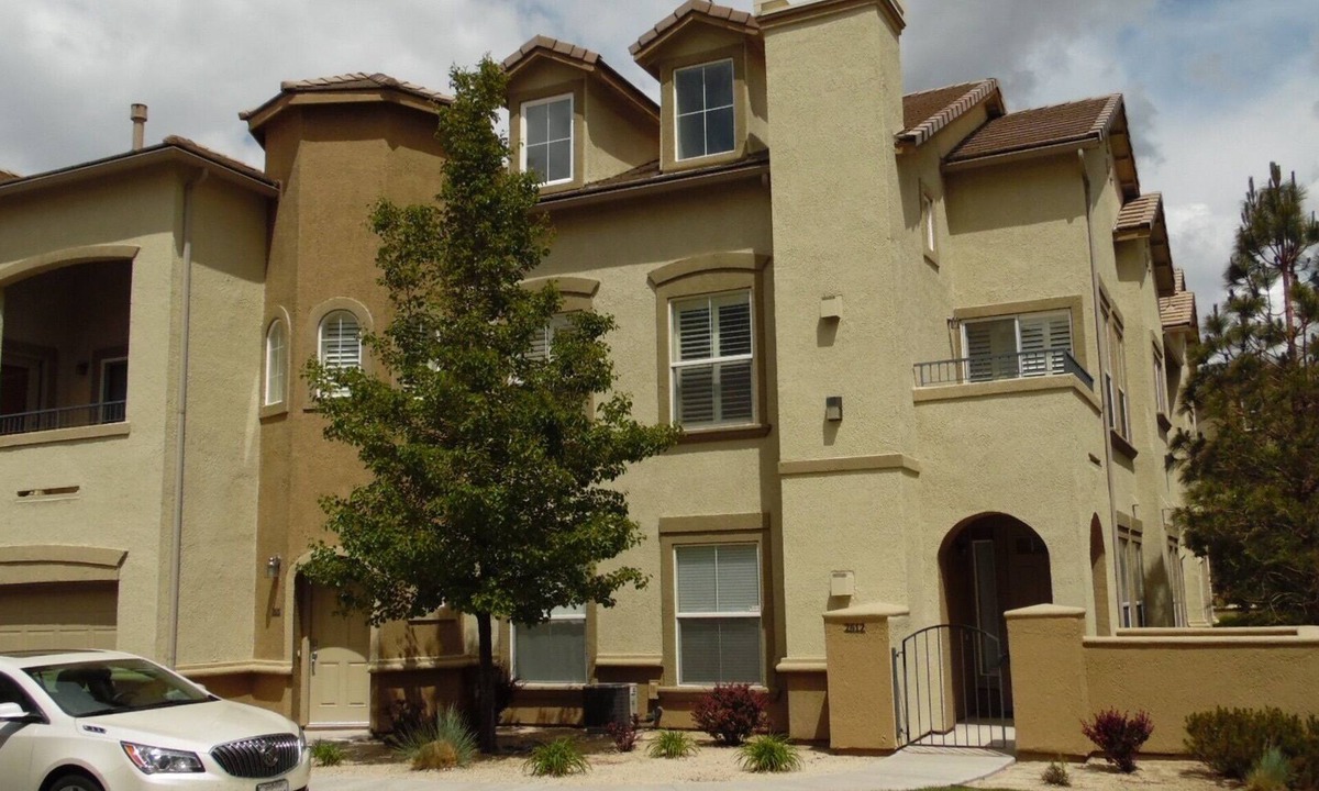 Reno Condo | Upscale Townhome in gated community off Mt. Rose