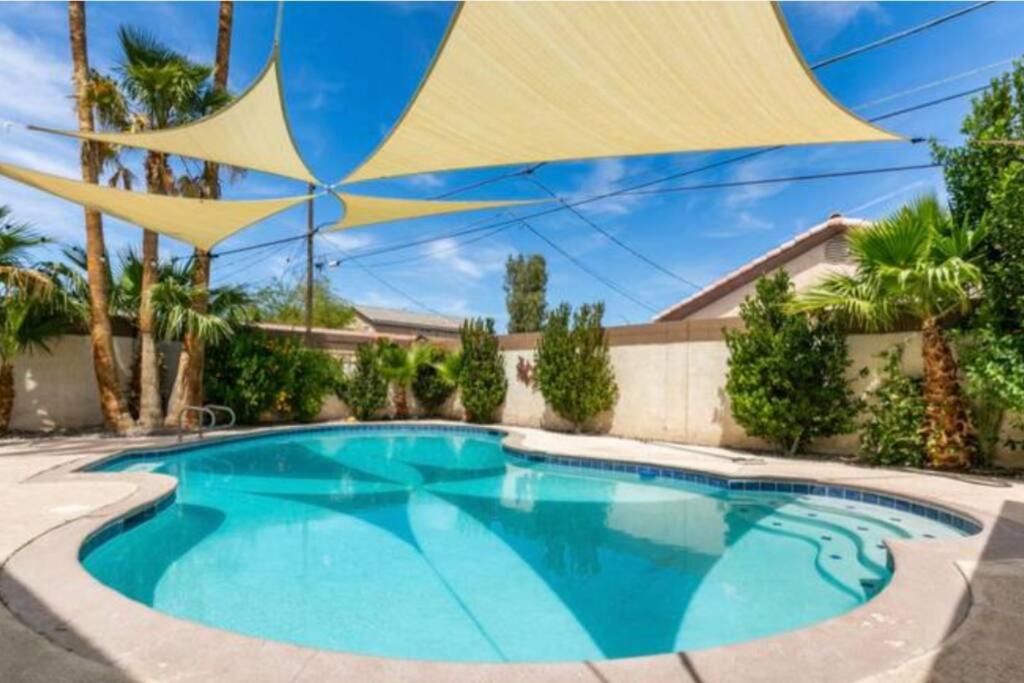 Rancho Oakey House | Vegas Oasis