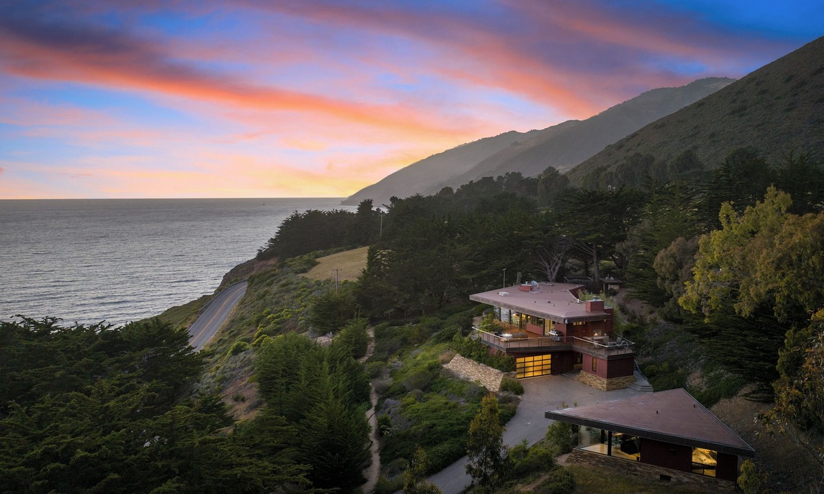 San Simeon Villa | Villa Big Sur Coast Luxury Get-Away That Sleeps 10+ W/Gym, Poker Room & More