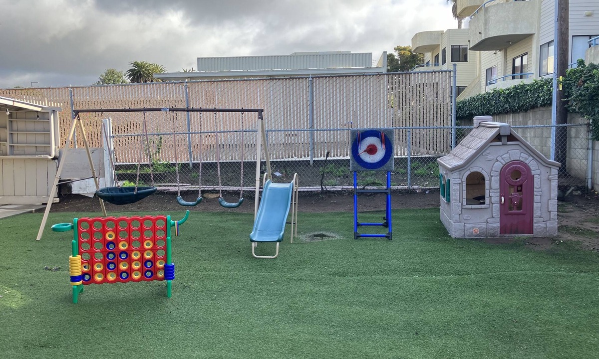 Morro Bay Cottage | Walk to Embarcadero + Kids Dream Yard + Pool Table