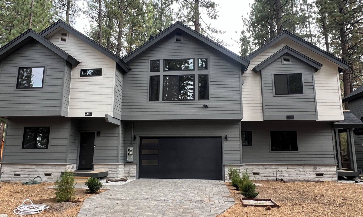 Bijou Pines House | Walk to the Lake — Modern 4 BR/3 BA Mountain Retreat | Newer Construction