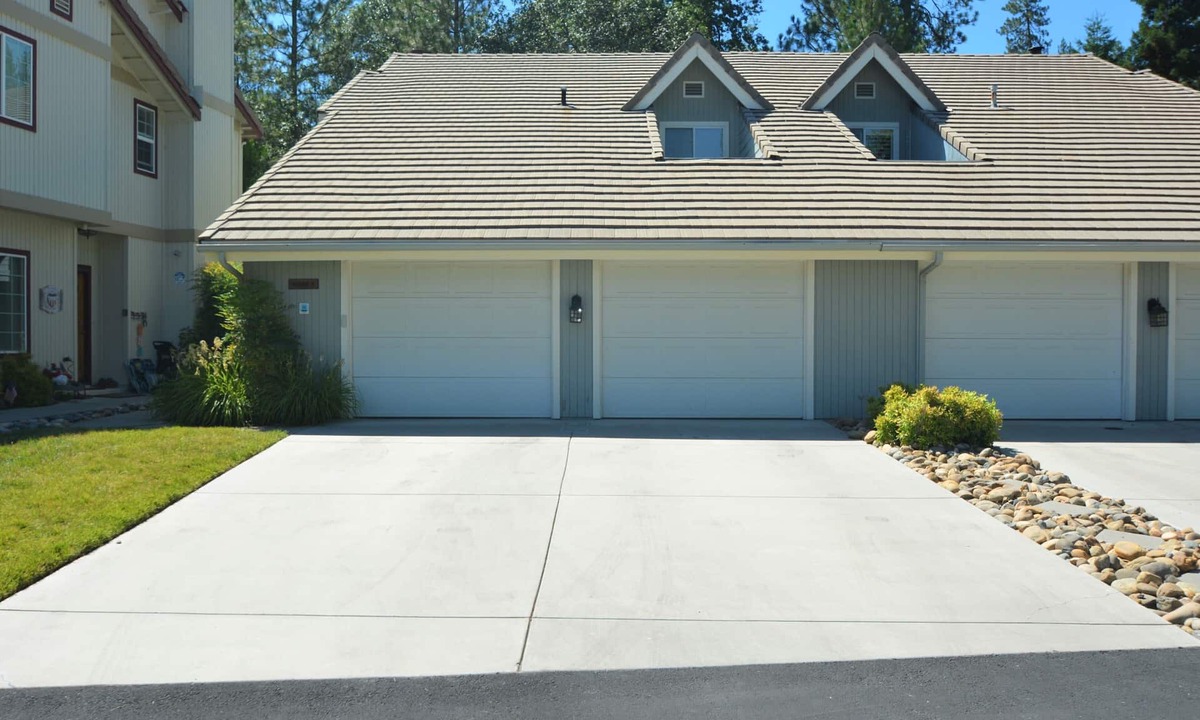 Bass Lake House | Walter Lake Area, Gated Community with Pool