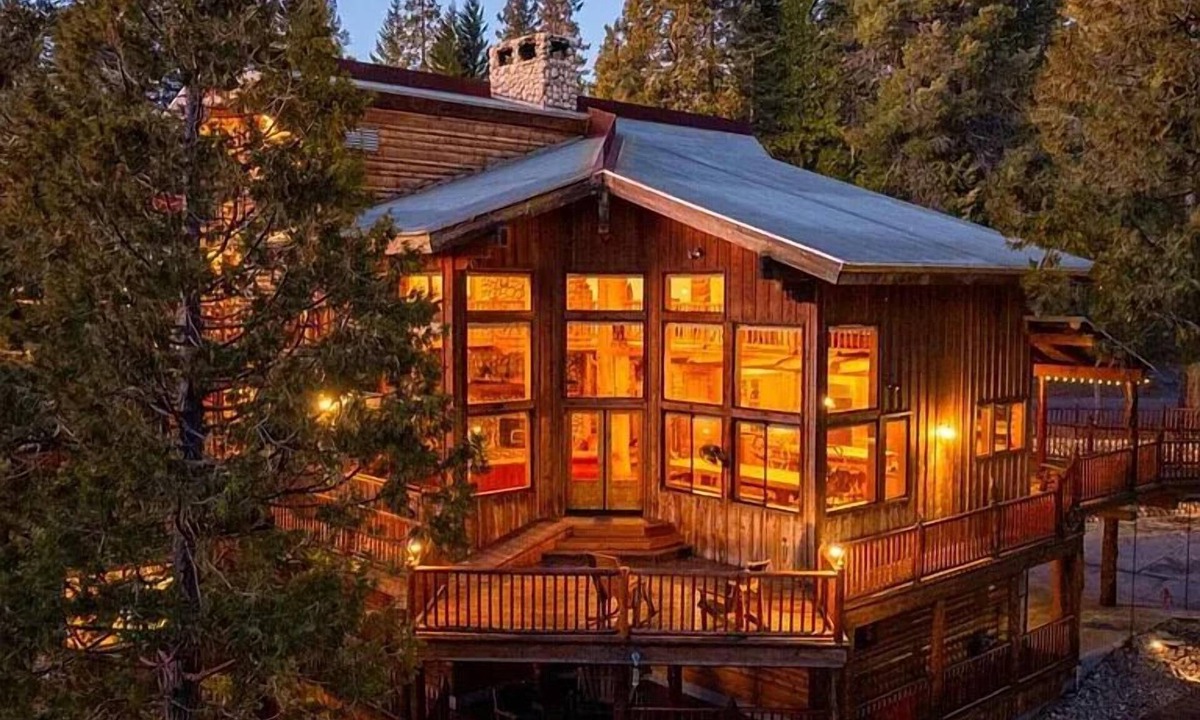 Shaver Lake Cabin | Waterfall Lodge ~ Yellowstone Vibes + AC + Space