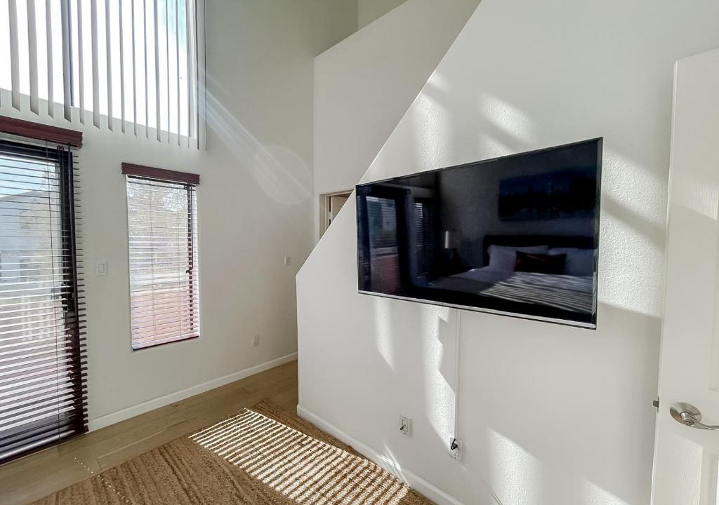 Park West Apartment | *WEHO/Beverly Hills* Luxury 2BD/2.5BA + Balconies