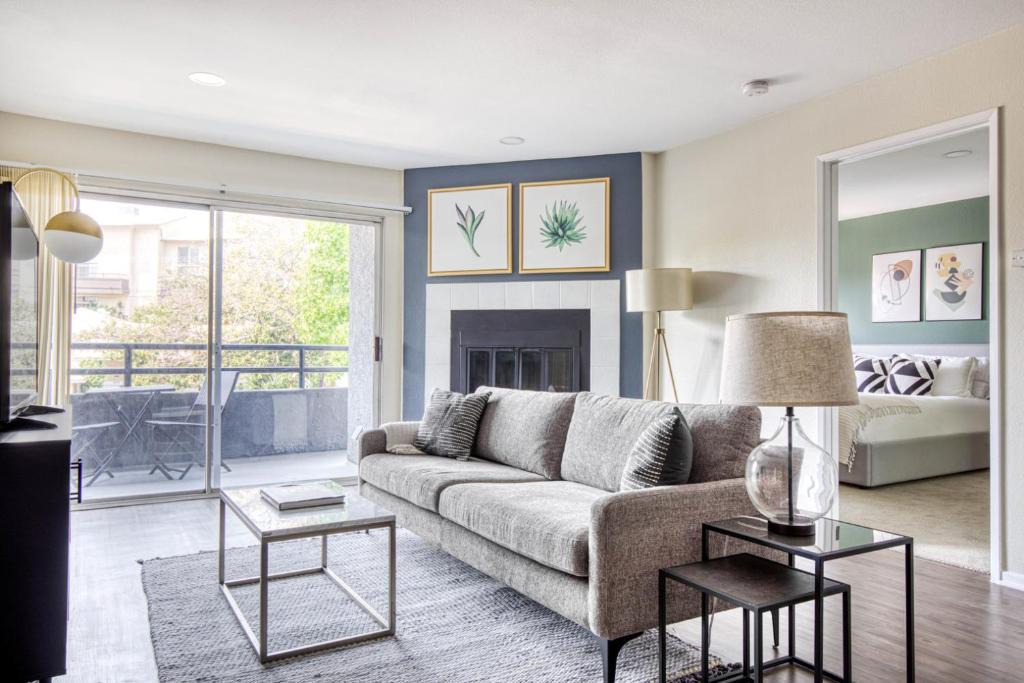 Westwood Apartment | Westwood 2BR nr UCLA Westwood Village LAX-221