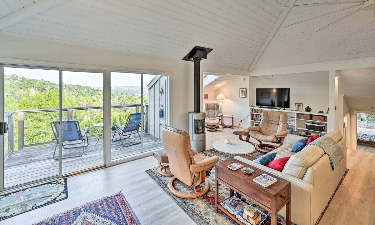 Inverness House | Wooded Inverness Escape - Walk to Beaches!