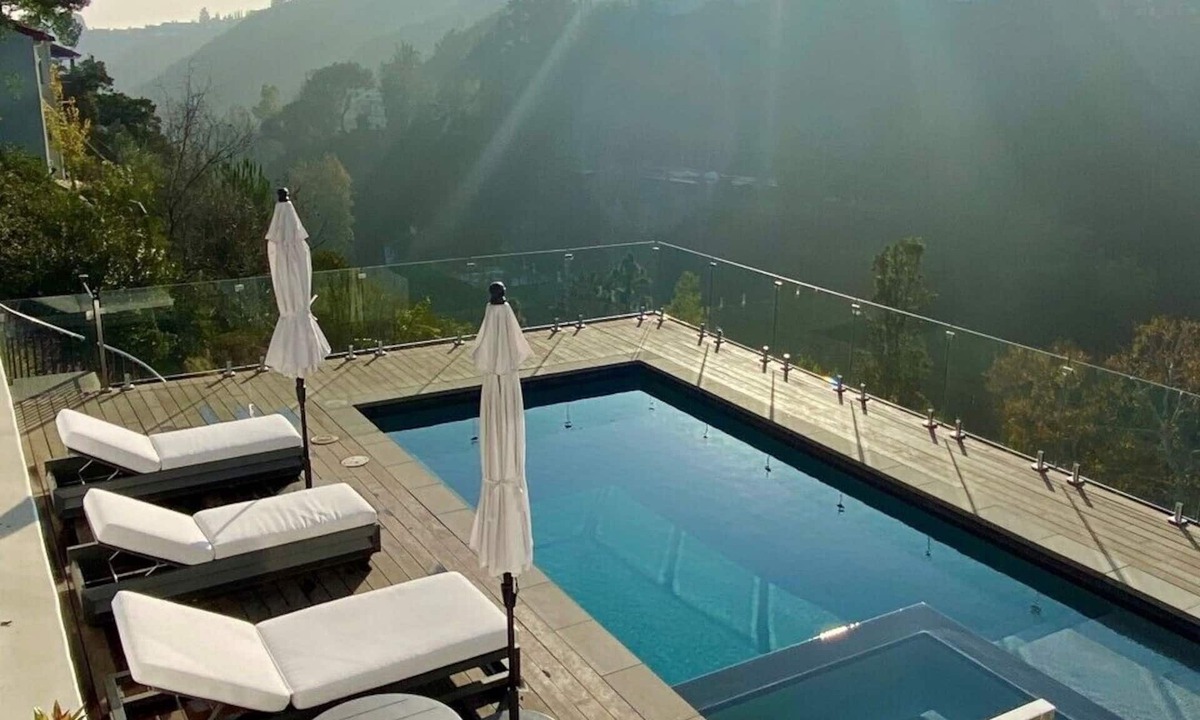Nichols Canyon House | WORLD CUP DATES still available - West Hollywood Hills Pool Home With Views