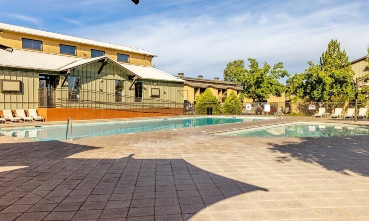 Angels Camp Condo | Wyndham Angels Camp- Angels Camp, CA - 3 Bedroom