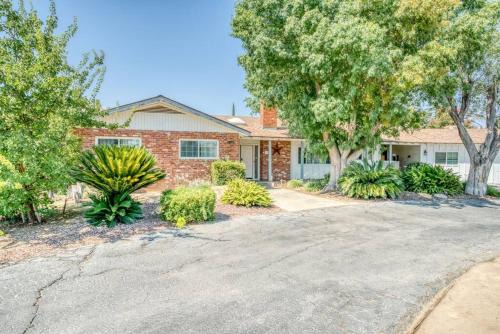 Fresno Apartment | X-Large Spacious Deluxe House Fastest Wi-Fi