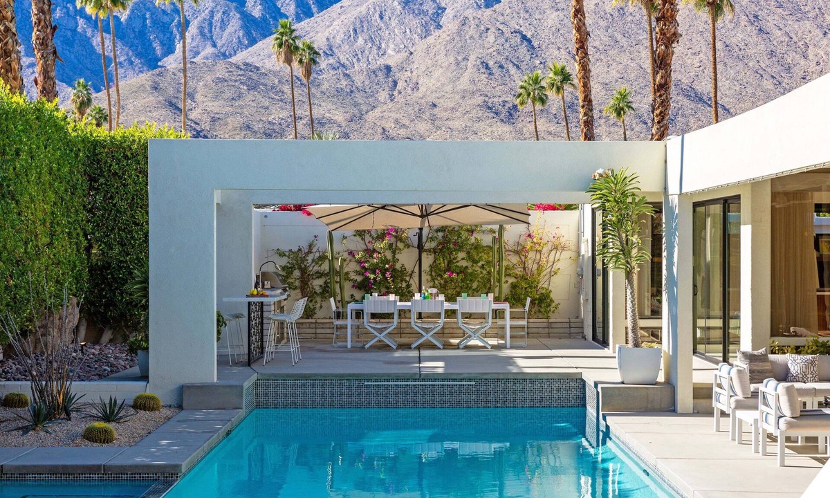 Indian Canyon House | XOXO Palm Springs – Luxury Executive Estate