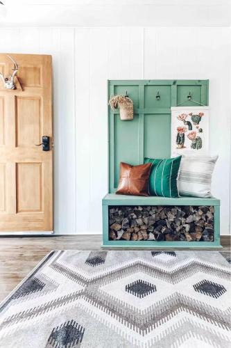 Coarsegold House | Yosemite Boho Bungalow, Pet Friendly & Mtn Views!