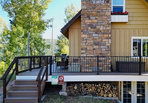 Aspen Ridge Mountain Getaway with Breathtaking Views, Wi-Fi in Divide