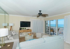 Beachfront Condo - 2-Bedroom - Luxury - Directly on Crescent Beach in Sarasota