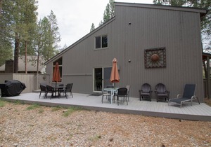 BEST LOCATION! 10 SHARC Pass /AC / WIFI / HUGE Kid Bunk Room / Hot Tub / Bikes in Sunriver