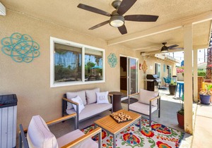 Private Pool & Putting Green: Palm Springs Home!