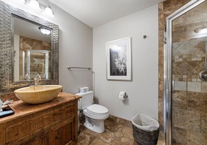 Secluded Poolside Getaway where Boutique Hotel Vibes meet Nature in Crawford
