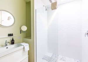 The Wesley Suite 10 by AvantStay | Spacious 2BR/2BA Flat w/Full Kitchen