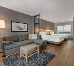 Hyatt Place Riverside Downtown 