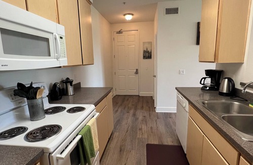 Panorama City Apartment | 1+1 Spacious unit located at: San Fernando Valley-CSUN-NORTH HILLS VAN NUYS-NOHO