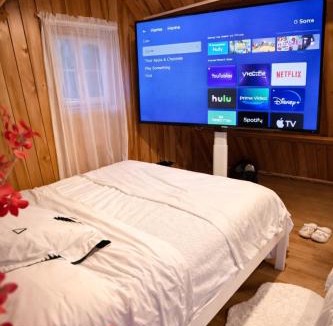 Boulder Bay House | 1 B1B lake cabin/walk to lake/Boulder bay park