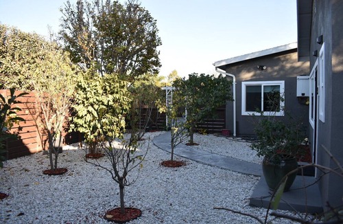 Northridge House | 1-Bed/1-Bath guest house, Central AC, Wi-Fi, Parking/EV, in fabulous Los Angeles