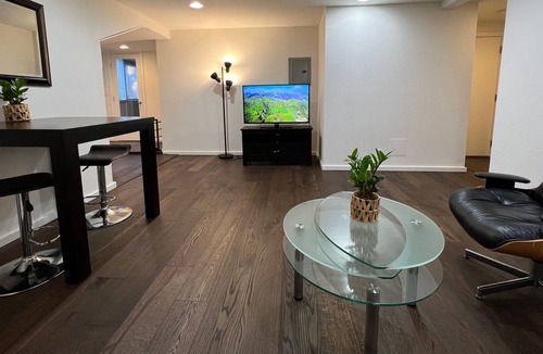 Ladera Cabin | 1 bed/1 bath private suite close to Stanford