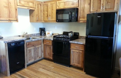 Tahoe Vista Resort | 1-bedroom guestroom in Tahoe Vista, 22 minutes to Northstar California Resort