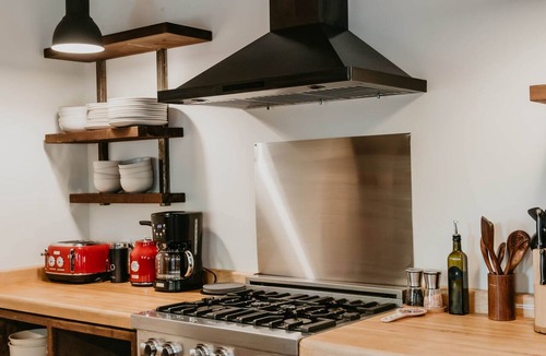 Nevada City House | 1 bedroom Modern Victorian in heart of downtown