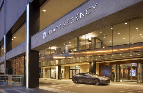 Financial District Hotel | 1-Bedroom Suite at a 4⭐️ Hotel