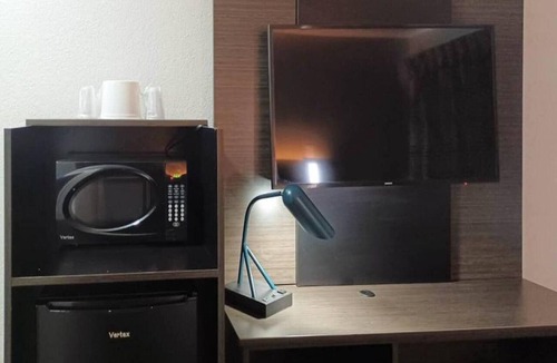 Raisin Apartment | 1 Full Bed|ADA/RI Shower