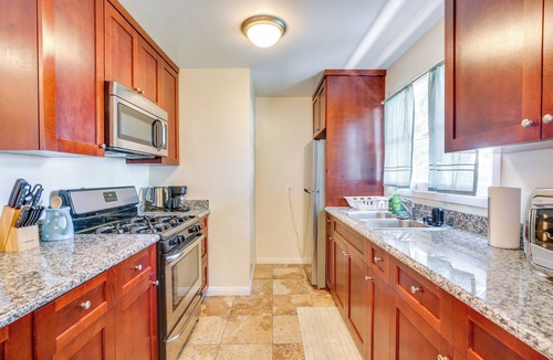 Lincoln Acres House | 1 Mi to Gaylord Resort & Bayfront: Updated Duplex