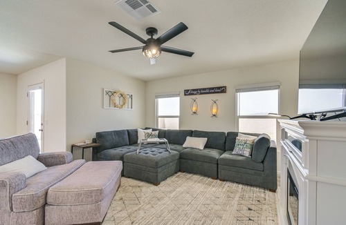 Mohave Valley House | 1 Mi to Golf Course: Bright Mohave Valley Home