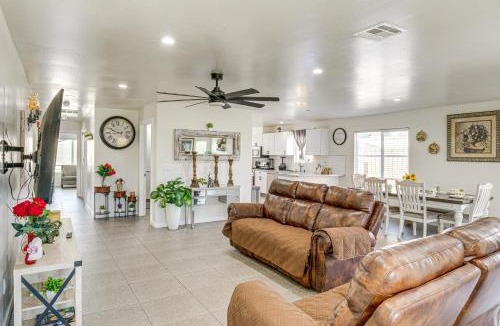 Bakersfield House | 1 Mi to Rabobank Arena: Home w/Gazebo!