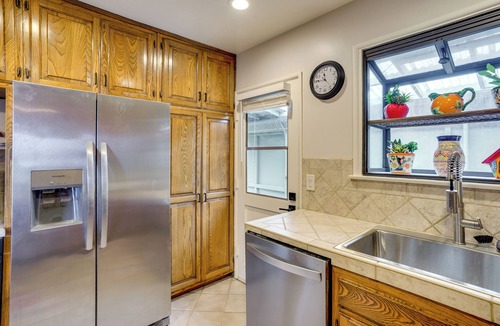Hermosa Village House | 1 Mile to Downtown Disneyland R District