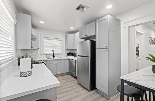 Eastside House | 1 Mile to the Beach, Games, Remodeled 3BD Home, Fire Pit, Patio