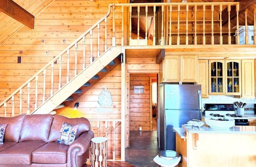 Cold Springs Cabin | 10-Guest Cabin Near Pinecrest Lake & Ski Resort